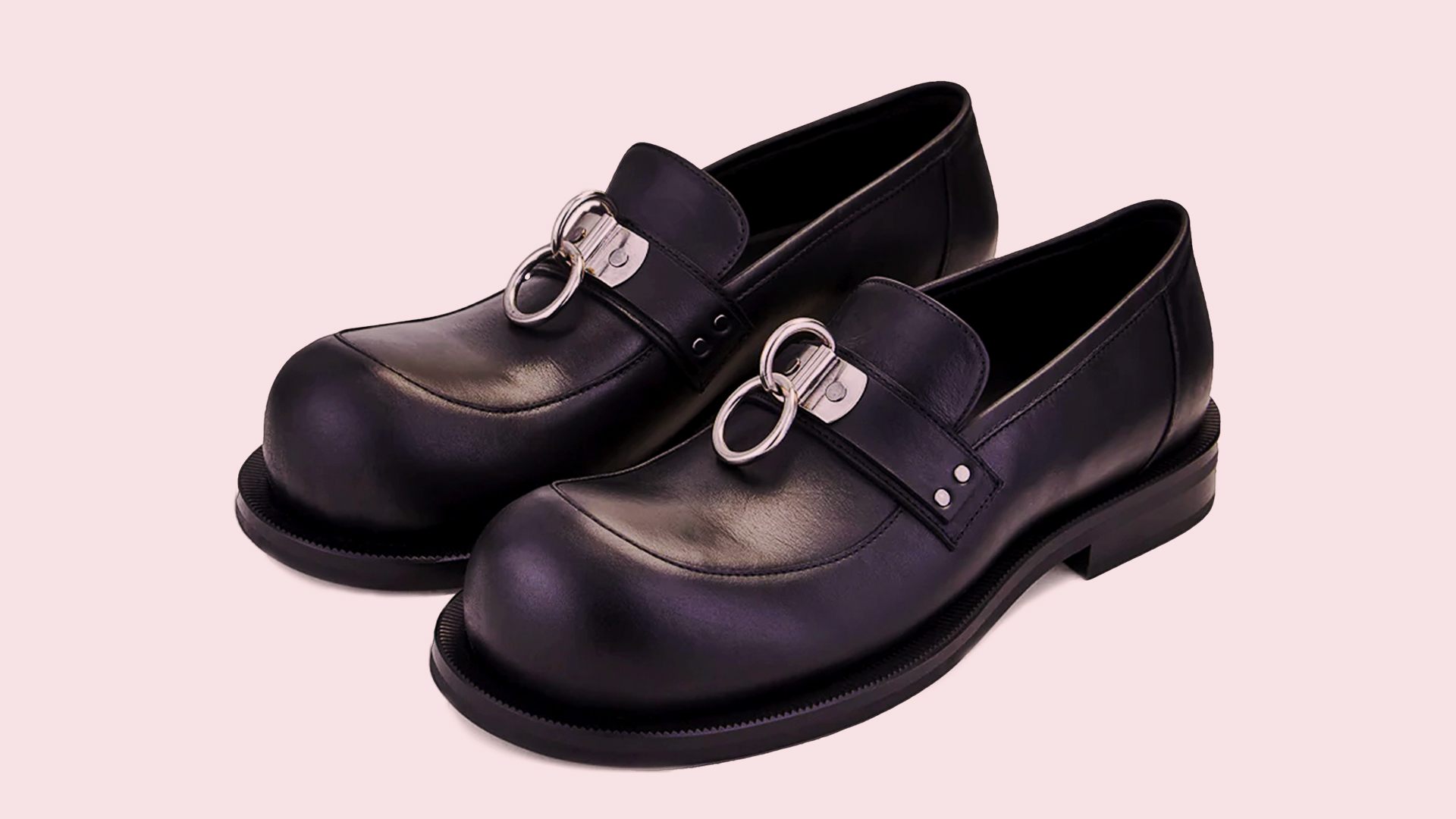 Martine Rose SS23 Bulb Toe Ring Loafers in Black